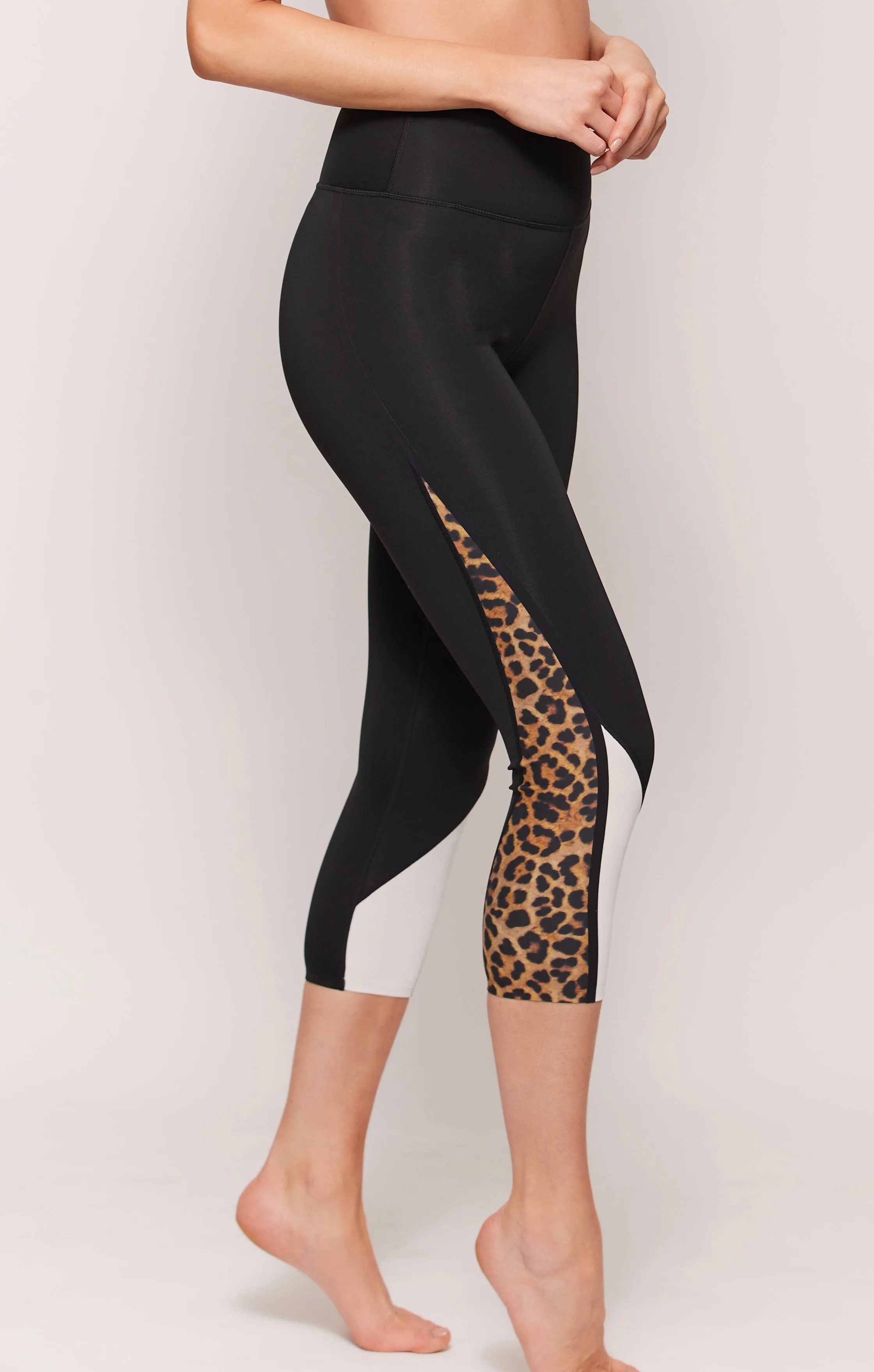 Fearless black cheeta crop legging