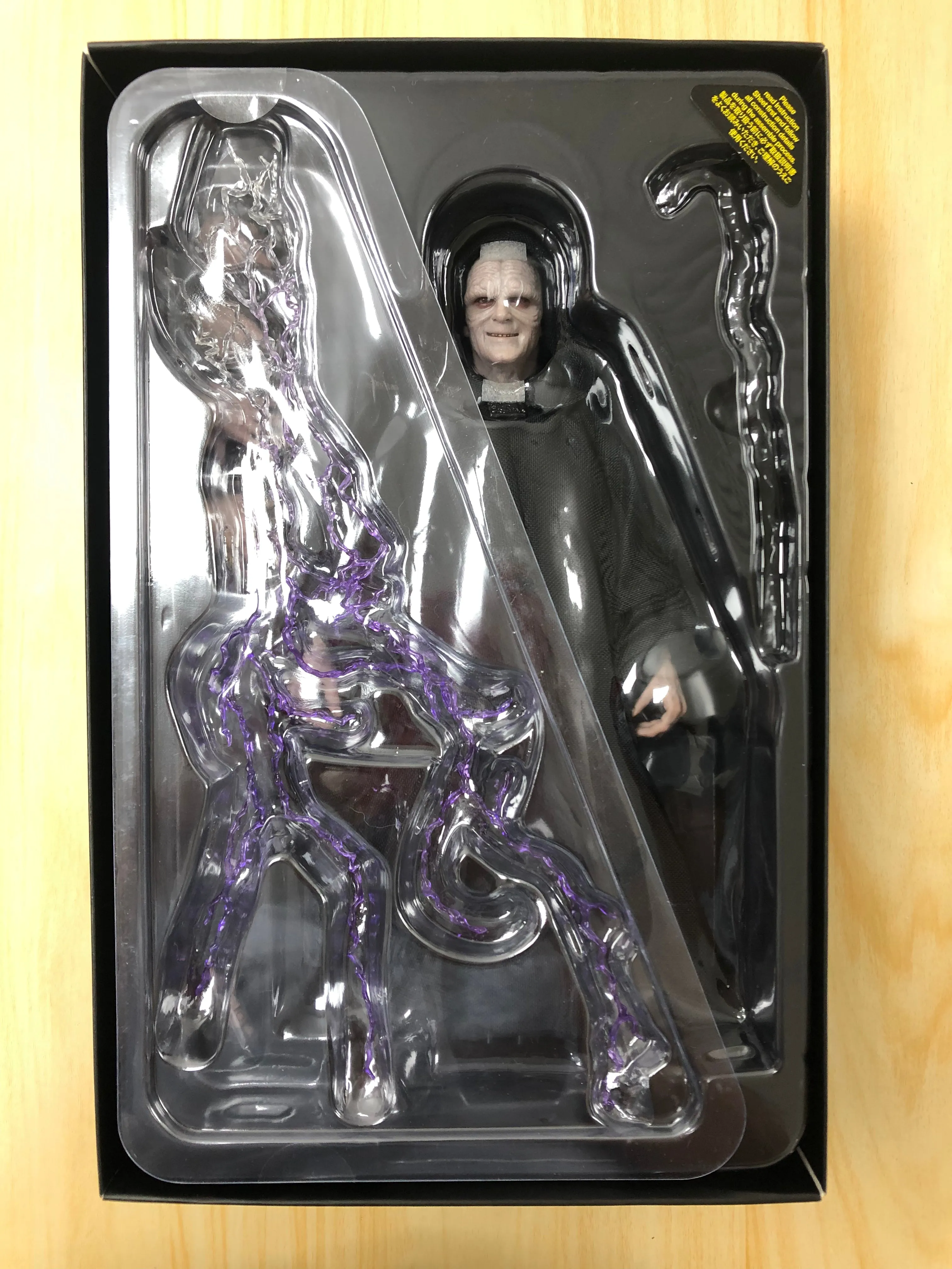 Hottoys Hot Toys 1/6 Scale MMS467 MMS 467 Star Wars Episode VI Return Of The Jedi - Emperor Palpatine Action Figure USED