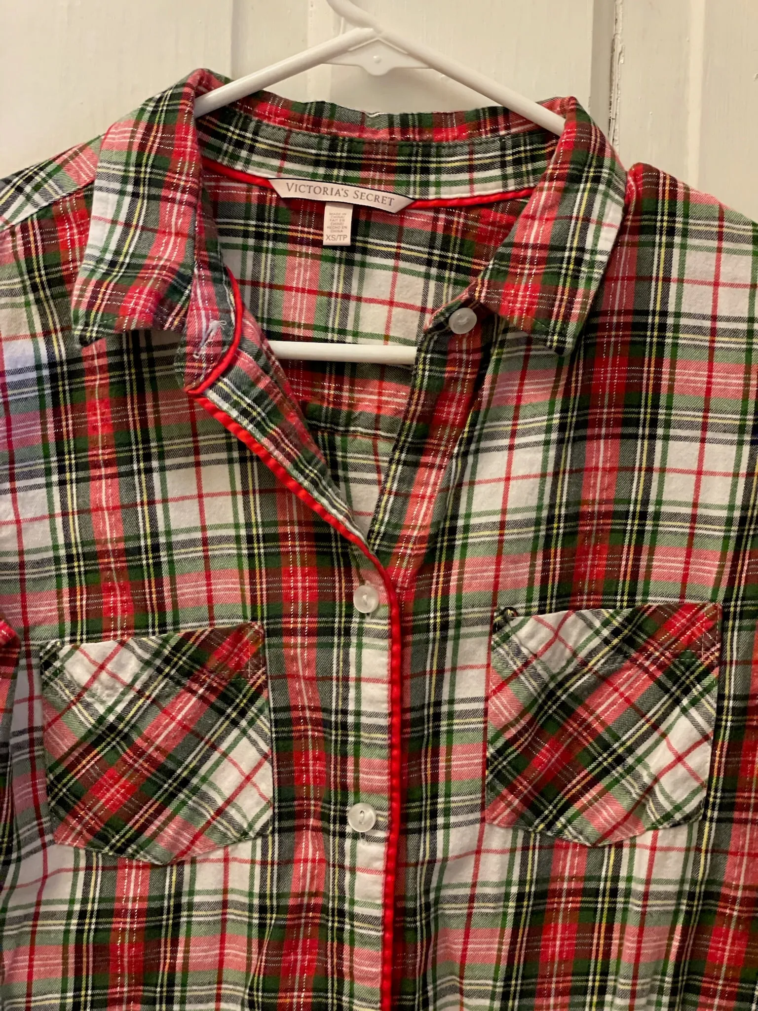 <€€ Womens/Juniors XSmall Victoria’s Secret Red Green Plaid Long Sleeve Flannel Shirt