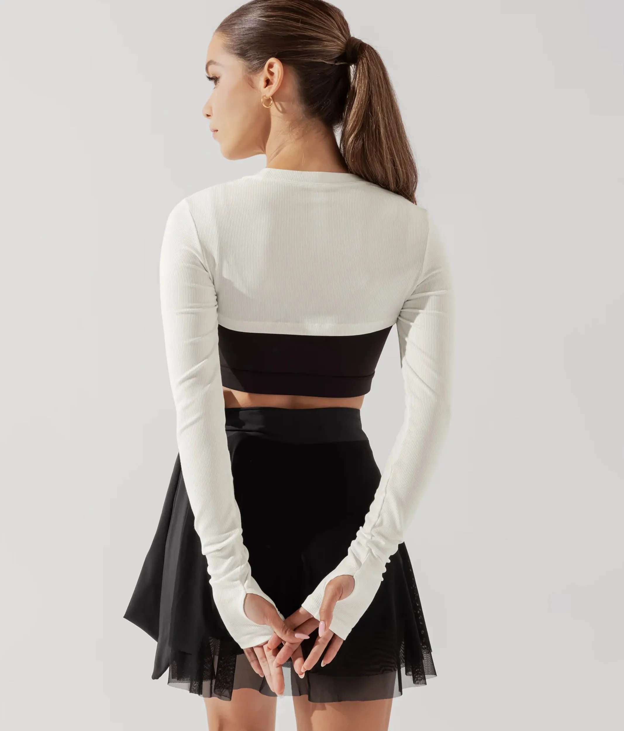 Relevé Shrug in Cream - Stylish, Functional, Timeless