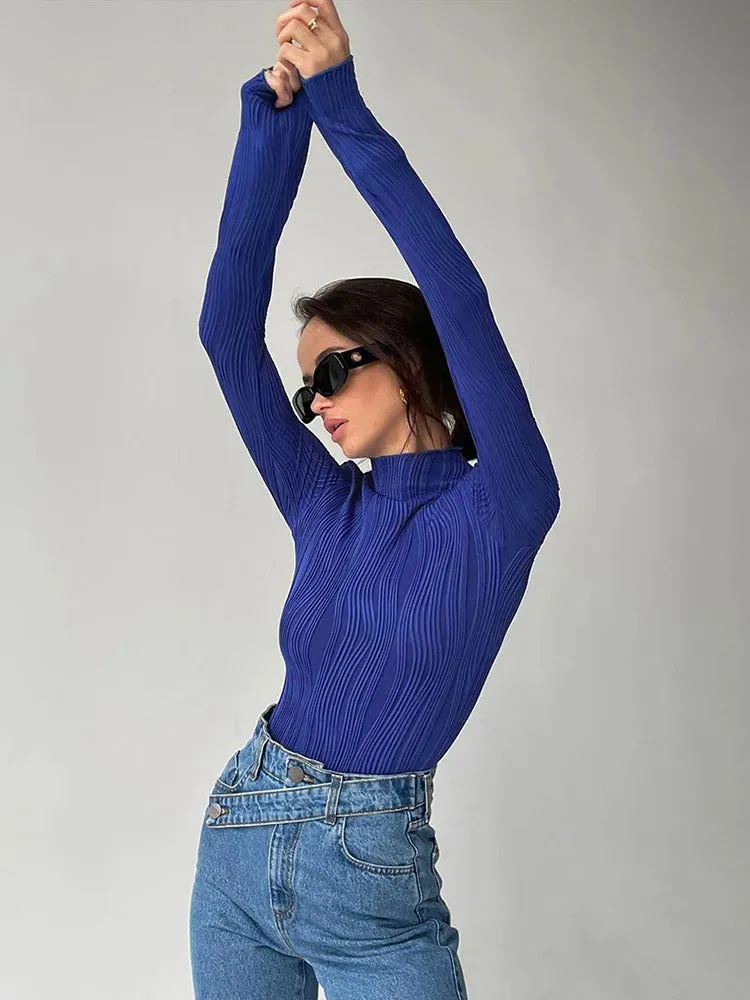 Stylish Jersey Turtleneck Tee with Long Sleeves