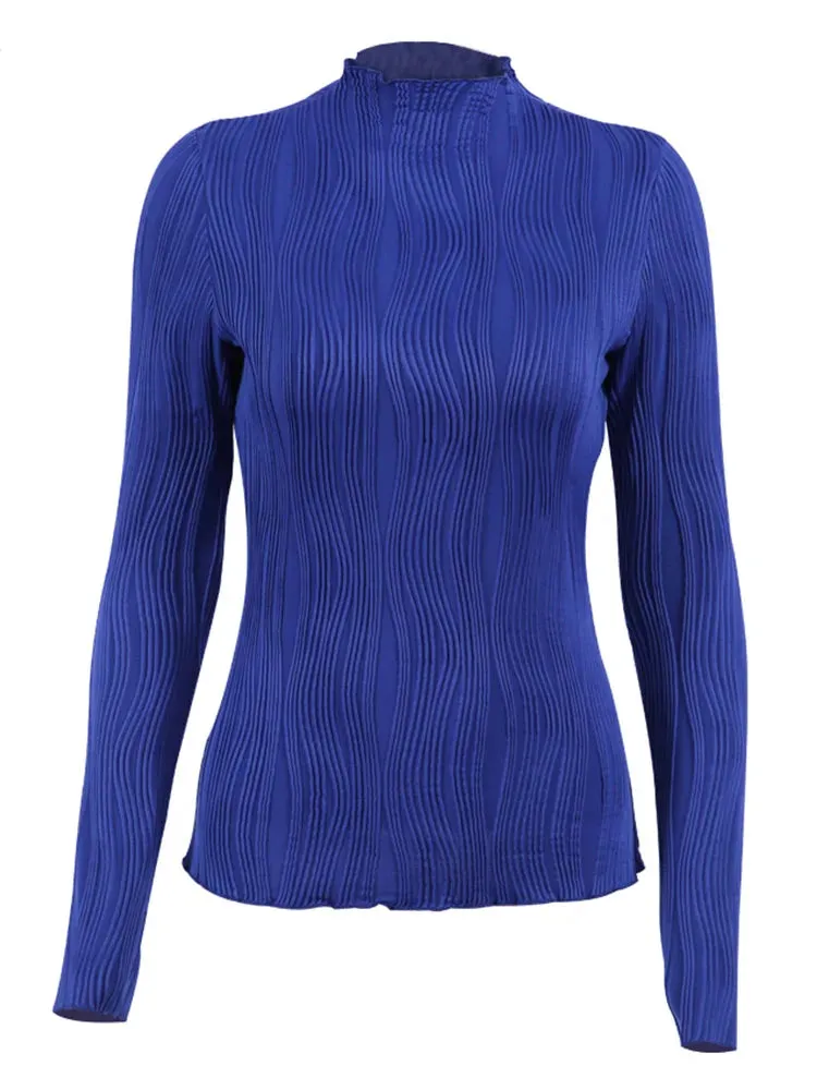 Stylish Jersey Turtleneck Tee with Long Sleeves