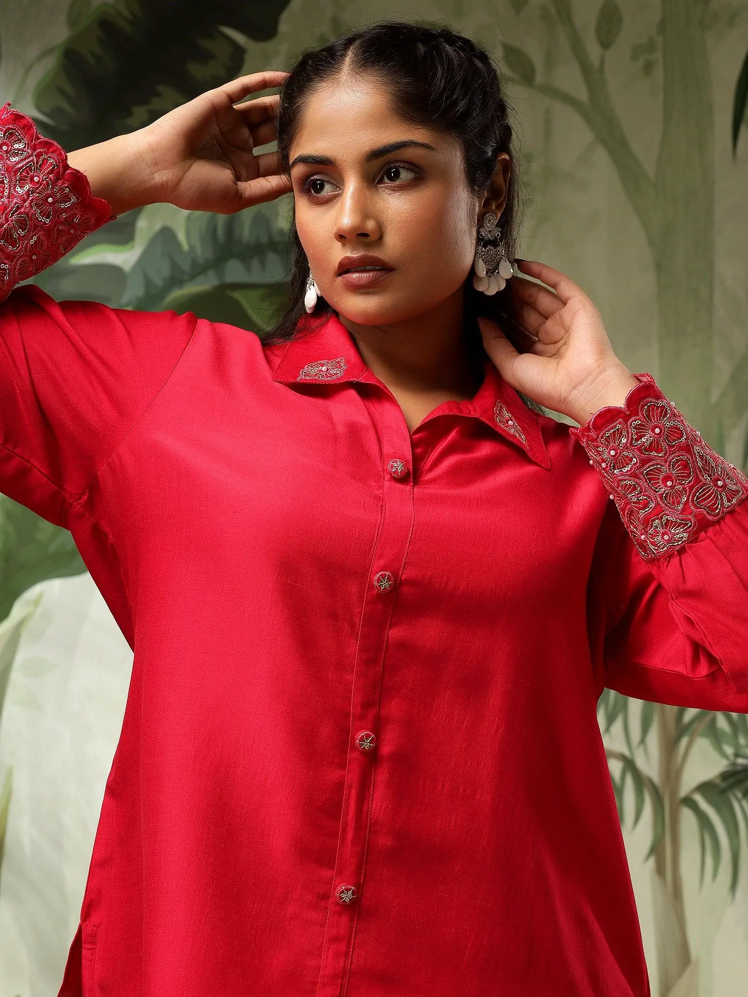 Swarna Plus Size Red Muslin Embellished Co-Ord Set