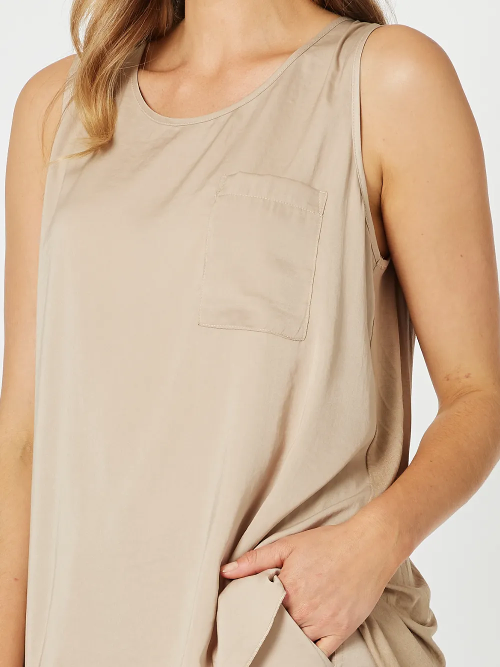 Traveller Luxe Round Neck Cami - Caramel