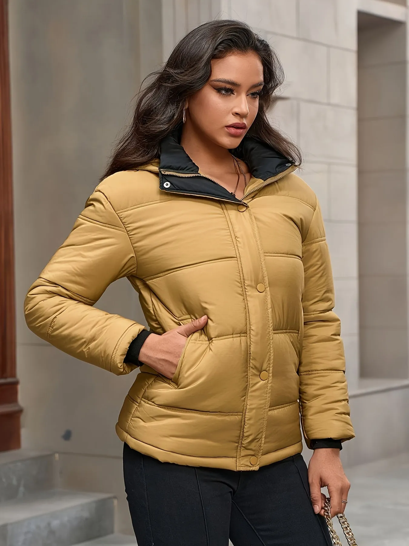 Water-Resistant Padded Down Jacket for Women - Insulated, Casual, and Stylish Outerwear for Fall and Winter with Zipper Closure - Perfect for Daily Life and Outdoor Activities